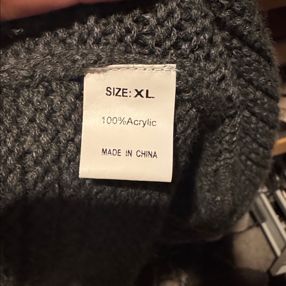 Ultra Cozy Gray Cable Knit Cardigan Sweater - Picture 3 of 4